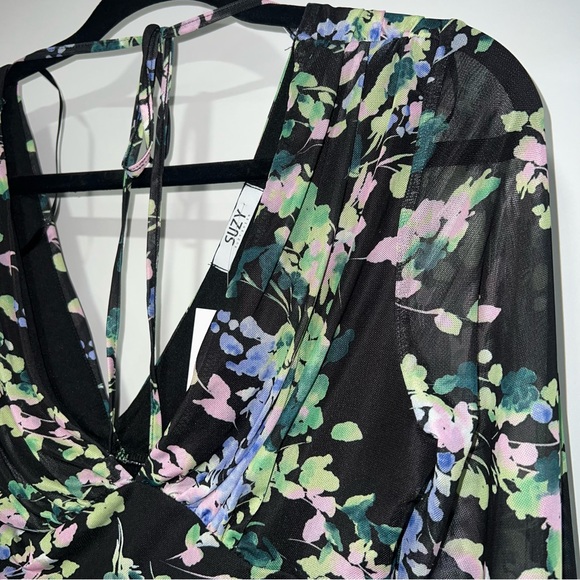 Floral Print Mesh Sleeve - Picture 3 of 5